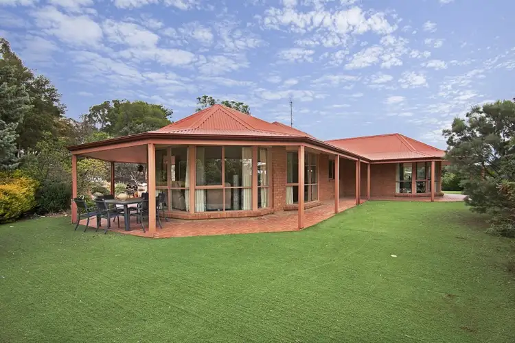 22 Michelle Drive, Maiden Gully VIC 3551