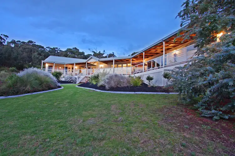 Third view of Homely house listing, 2 McLaren Court, Rosebud VIC 3939