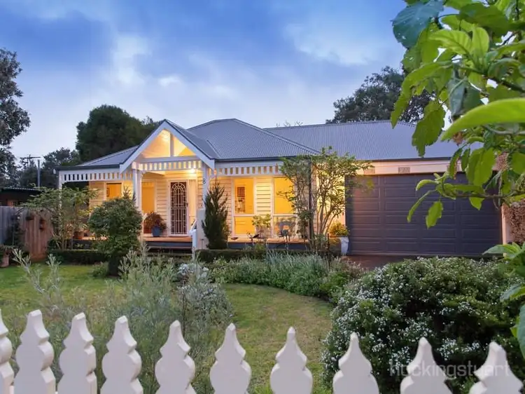 8 Charles Street, Blairgowrie VIC 3942