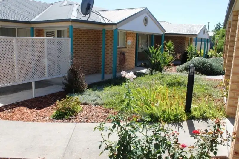 Main view of Homely unit listing, 16/2 HANLON COURT, Wodonga VIC 3690
