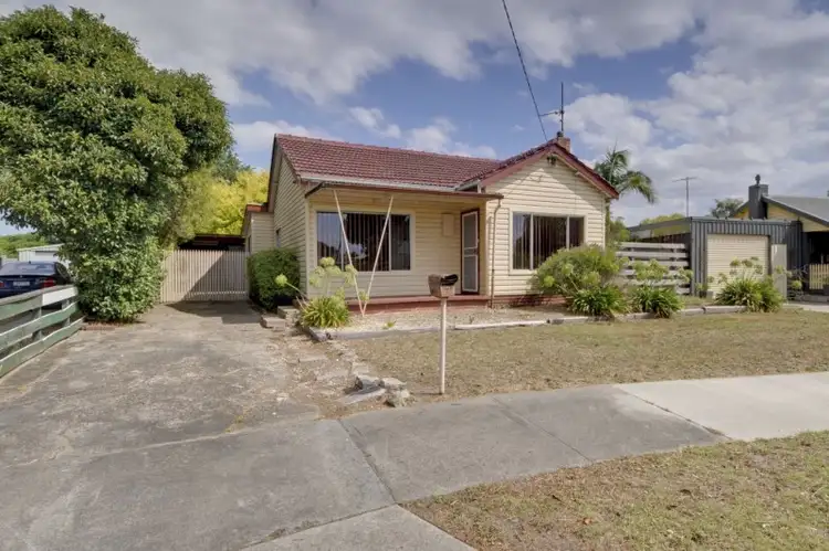Second view of Homely house listing, 7 Williams Court, Traralgon VIC 3844