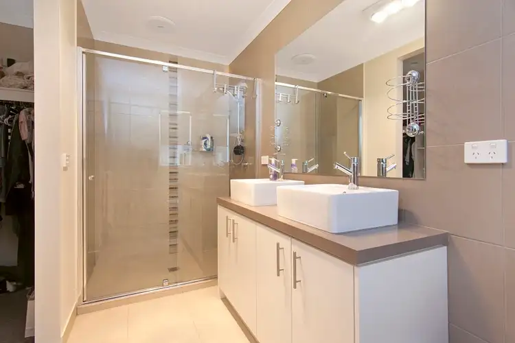 Fifth view of Homely house listing, 3 Yellowgum Drive, Epsom VIC 3551