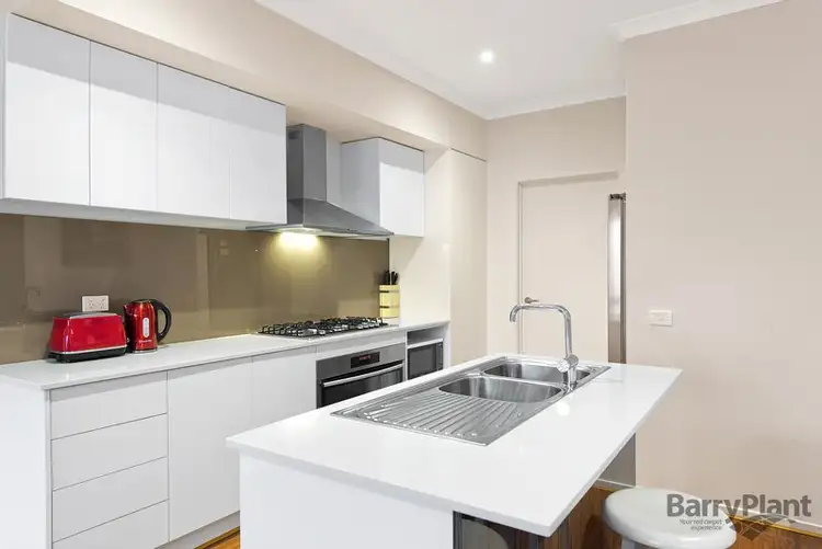 Third view of Homely house listing, 7 Zara Close, Bundoora VIC 3083