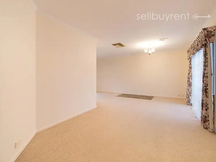 Sixth view of Homely house listing, 5 TEAL COURT, Wodonga VIC 3690