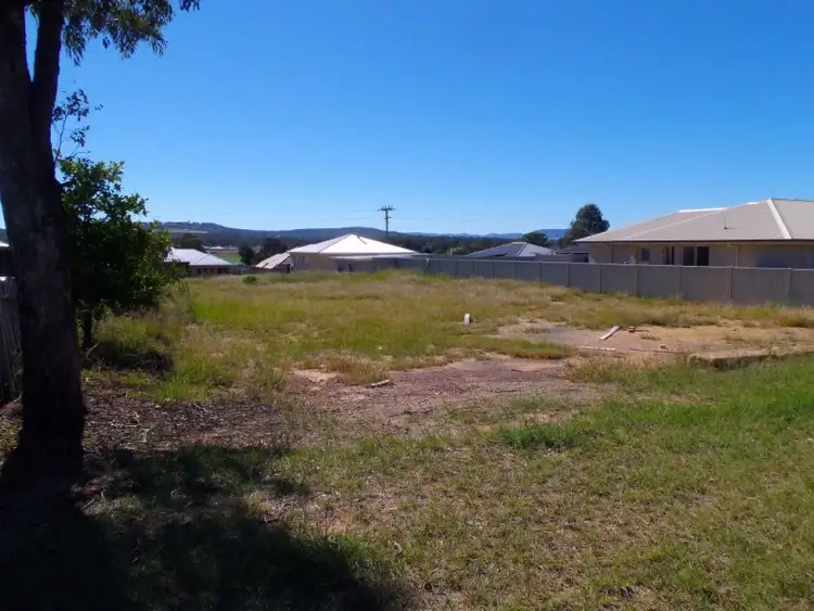 31 Moncrieffe St, Warwick QLD 4370