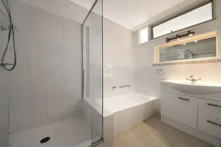 Fifth view of Homely unit listing, 3/1 Garden Avenue, Glen Huntly VIC 3163