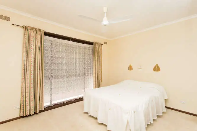 Seventh view of Homely house listing, 10 Mansell Drive, Mildura VIC 3500