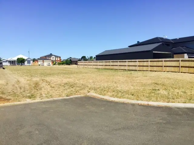 7 Starboard Court, St Leonards VIC 3223