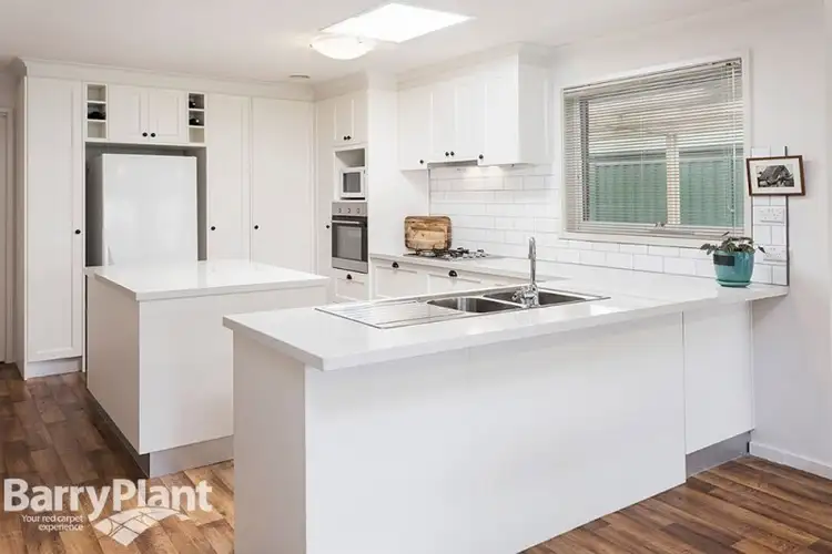 Second view of Homely house listing, 4 Haricot Court, Seabrook VIC 3028