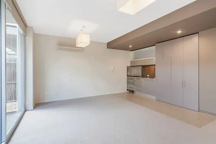 Fourth view of Homely apartment listing, 11/4 Victoria Street, Windsor VIC 3181