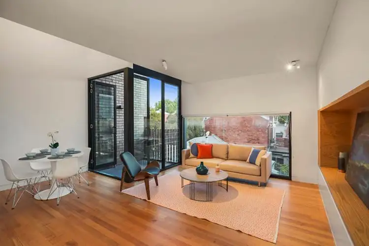 4 Little Dryburgh Street North, North Melbourne VIC 3051