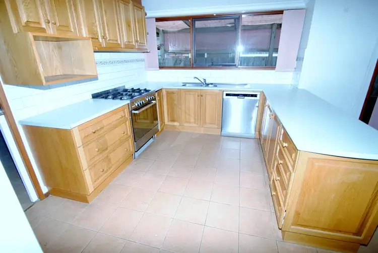 Third view of Homely house listing, 7 Wallaroo Square, Werribee VIC 3030