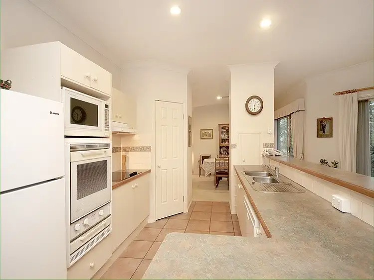 Seventh view of Homely house listing, 2 Nev Close, Wishart QLD 4122