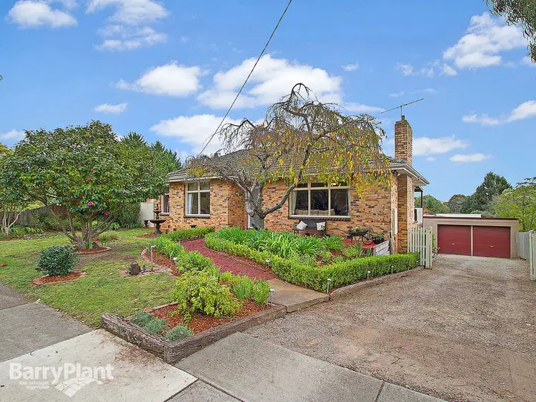 19 Alison Avenue, Boronia VIC 3155