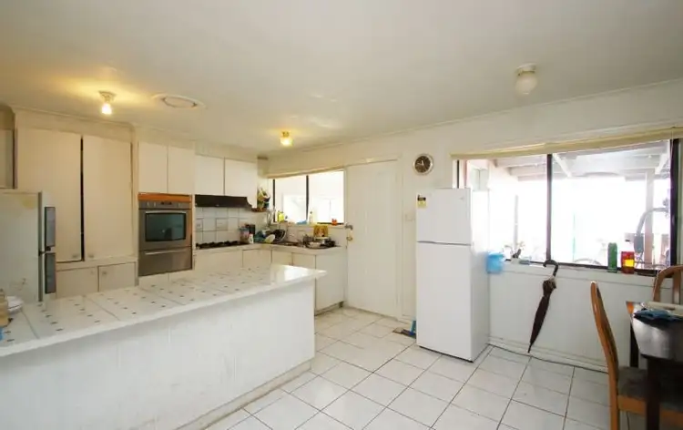Sixth view of Homely house listing, 18 Ruby Court, Meadow Heights VIC 3048