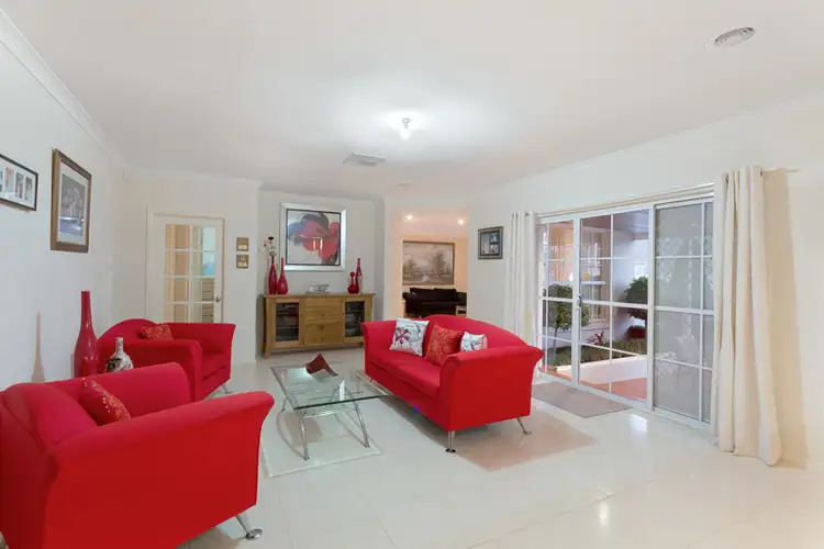 Fifth view of Homely house listing, 2 Cambridge Crescent, Taylors Lakes VIC 3038