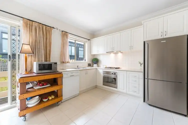 Third view of Homely unit listing, 2/11 Roslyn Street, Strathmore VIC 3041