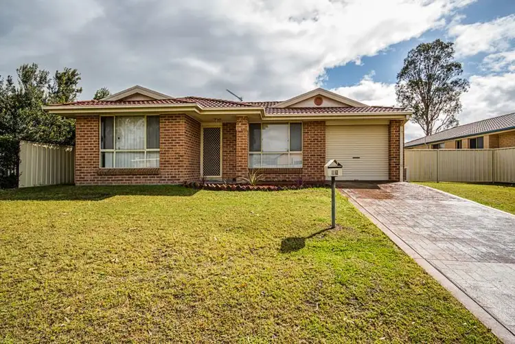 11 Lowe Street, Metford NSW 2323
