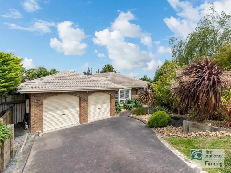 Seventh view of Homely house listing, 2 Beavis Court, Berwick VIC 3806