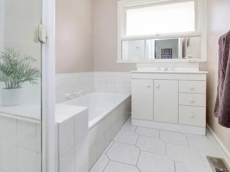 Sixth view of Homely house listing, 1 Cassia Grove, Frankston VIC 3199