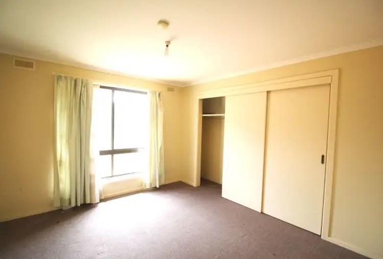 Sixth view of Homely house listing, 9 Capri Court, Deer Park VIC 3023