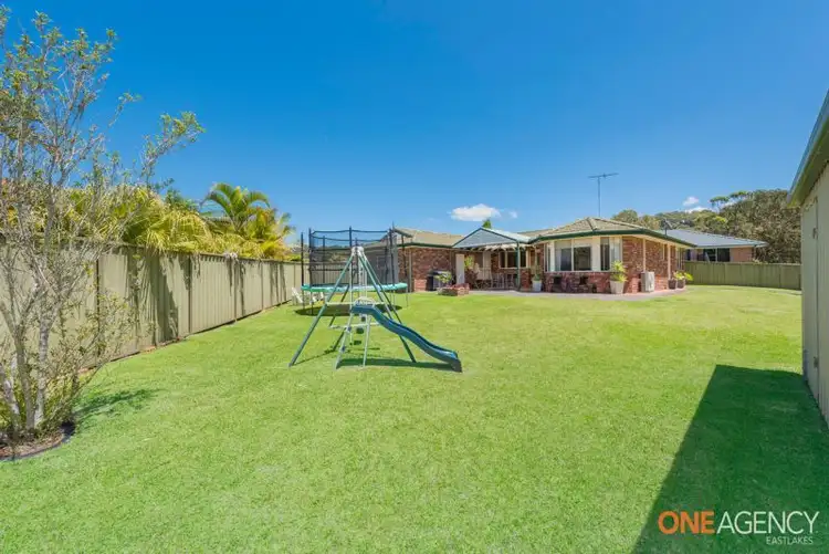 14 Satinwood Court, Caves Beach NSW 2281