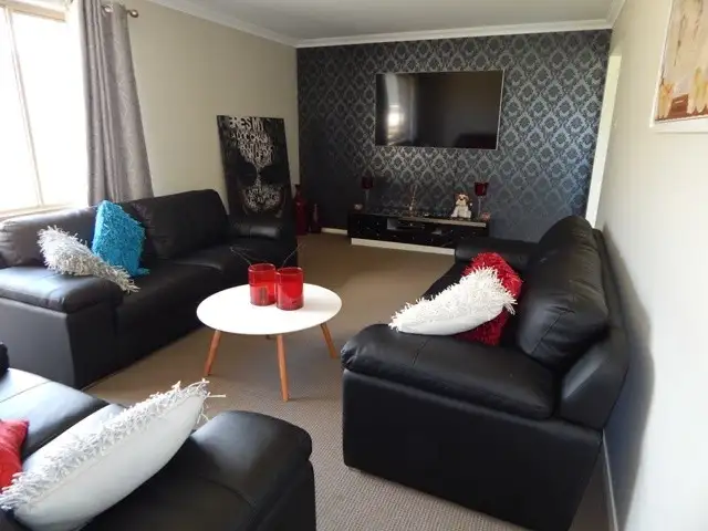 Fourth view of Homely house listing, 1 Fernleigh Avenue, Aberglasslyn NSW 2320