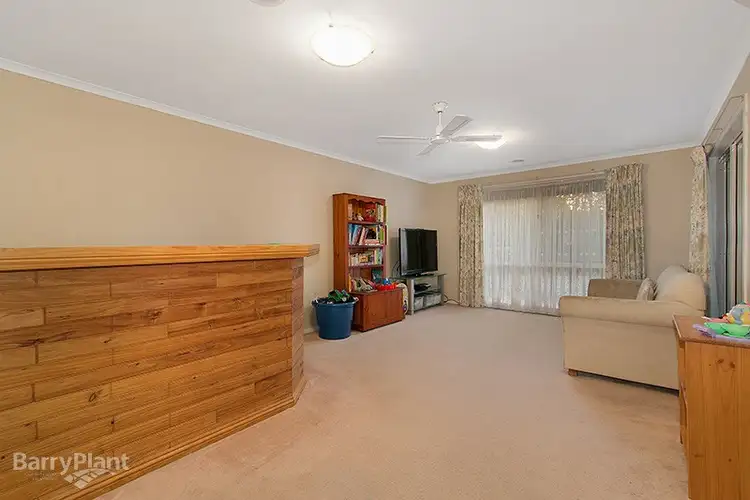 Fifth view of Homely house listing, 17 Balanka Court, Berwick VIC 3806