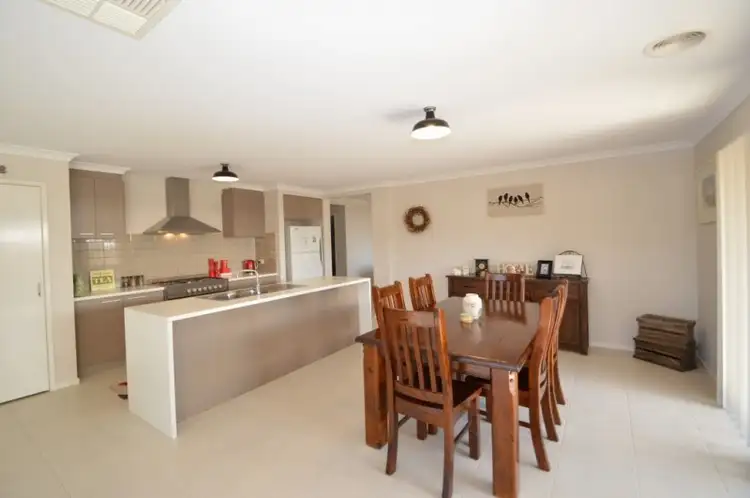 Fifth view of Homely house listing, 6 Blackwood Drive, Wangaratta VIC 3677