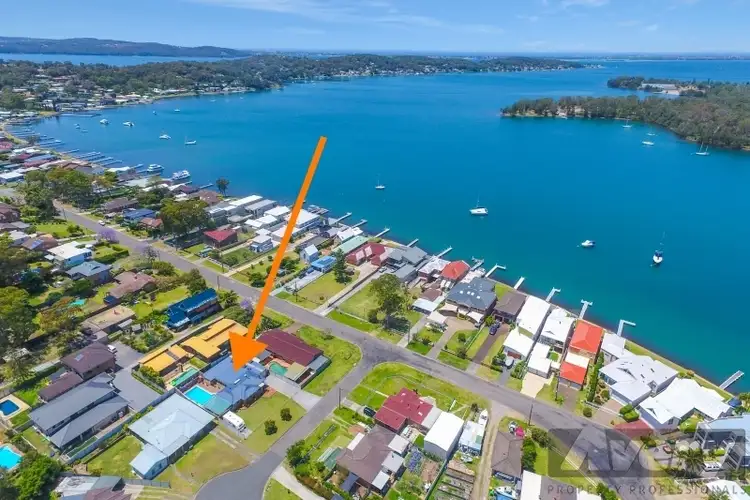 Second view of Homely house listing, 4 Avery Close, Kilaben Bay NSW 2283