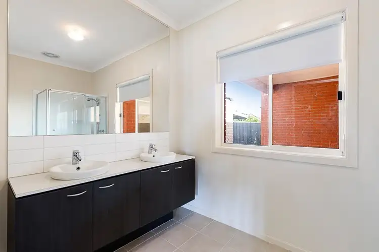 Fifth view of Homely house listing, 33 Callaway Crescent, Mernda VIC 3754
