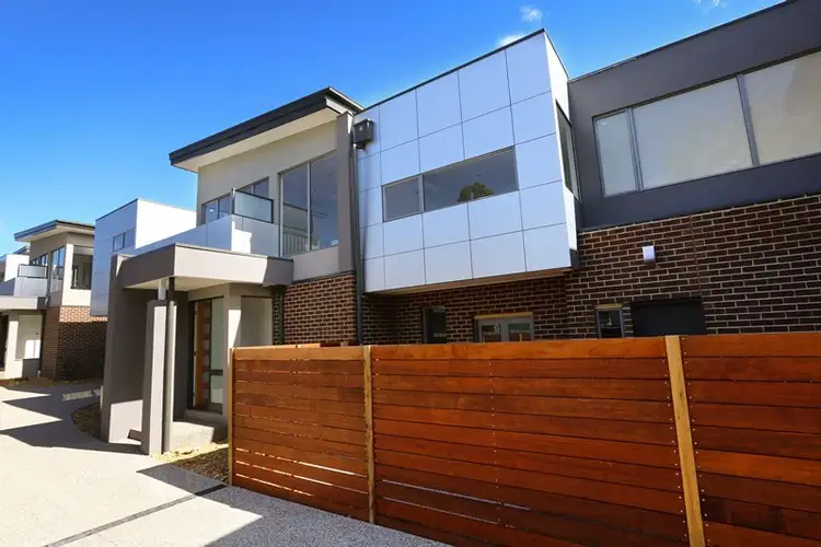 Main view of Homely townhouse listing, 2/39 Mark Street, Rosebud VIC 3939