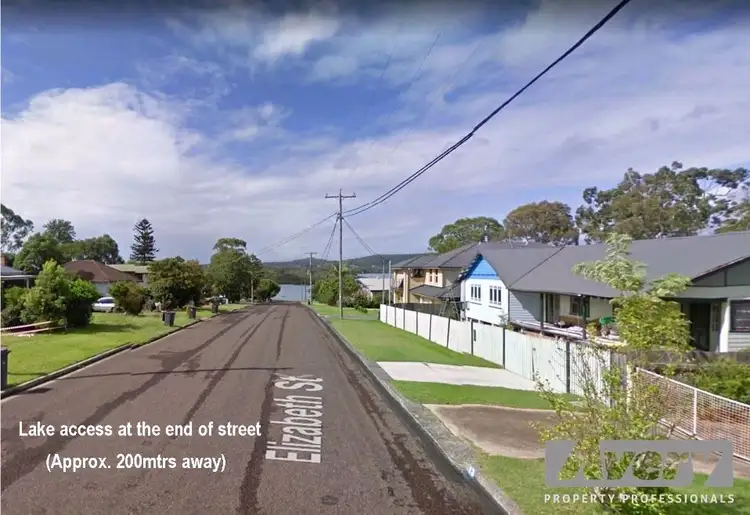 13 Elizabeth Street, Fennell Bay NSW 2283