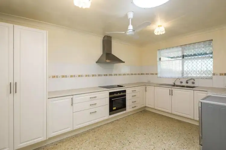 Second view of Homely house listing, 1a Ilford Place, Thornlie WA 6108