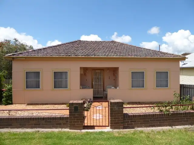 1 Robinson Street, Goulburn NSW 2580