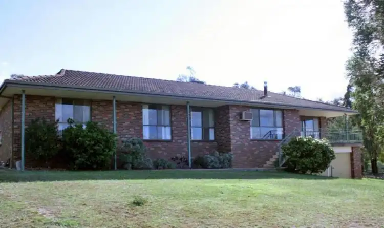 90 Port Fairy Road, Ararat VIC 3377