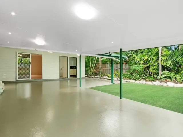 2 Hood Street, Trinity Park QLD 4879