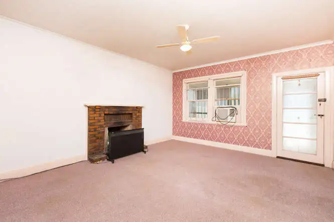 Fourth view of Homely house listing, 2 Fitzroy Avenue, Red Cliffs VIC 3496