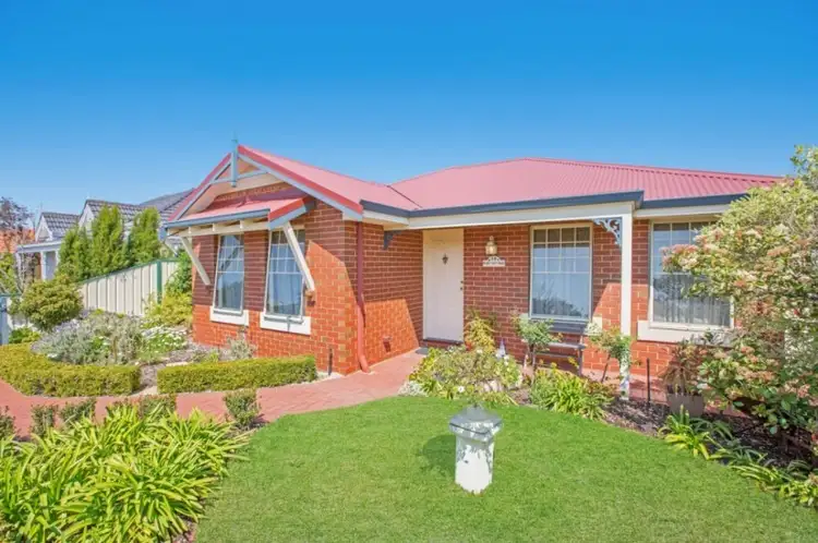 10 Reeves Entrance, Success WA 6164