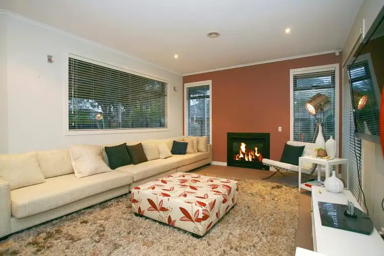 Second view of Homely house listing, 2 Hopman Court, Sandhurst VIC 3977