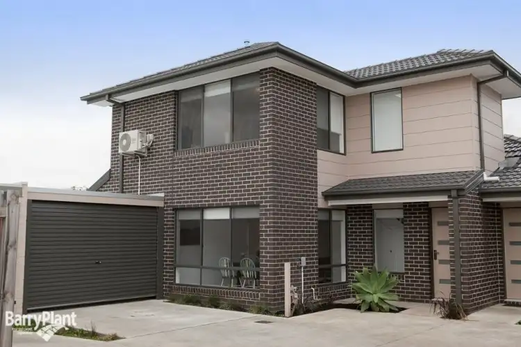 2/12 O'Malley Crescent, Dandenong North VIC 3175