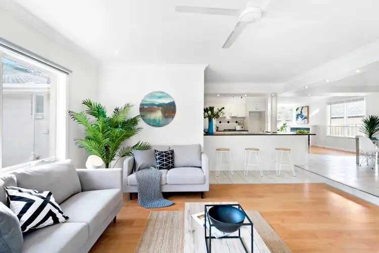 1 Kalmia Street, Frankston VIC 3199