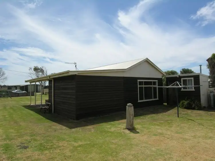 Fourth view of Homely house listing, 18 Ellen Avenue, Seaspray VIC 3851