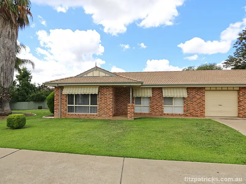Main view of Homely unit listing, 11/72 Travers Street, Wagga Wagga NSW 2650