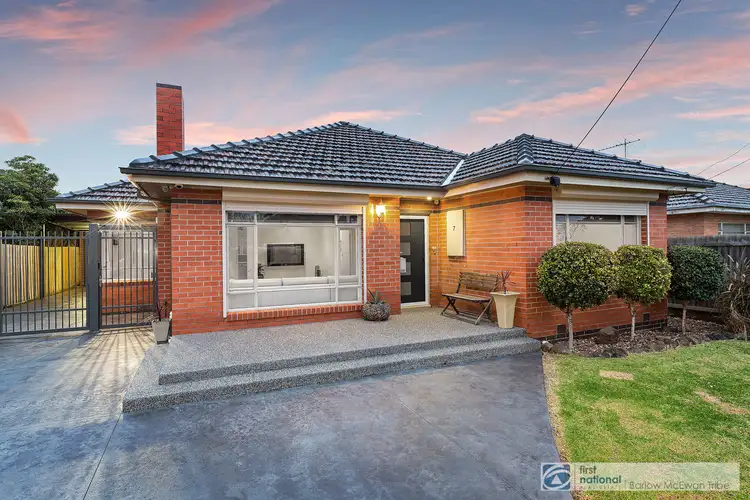 7 Chifley Avenue, Altona VIC 3018