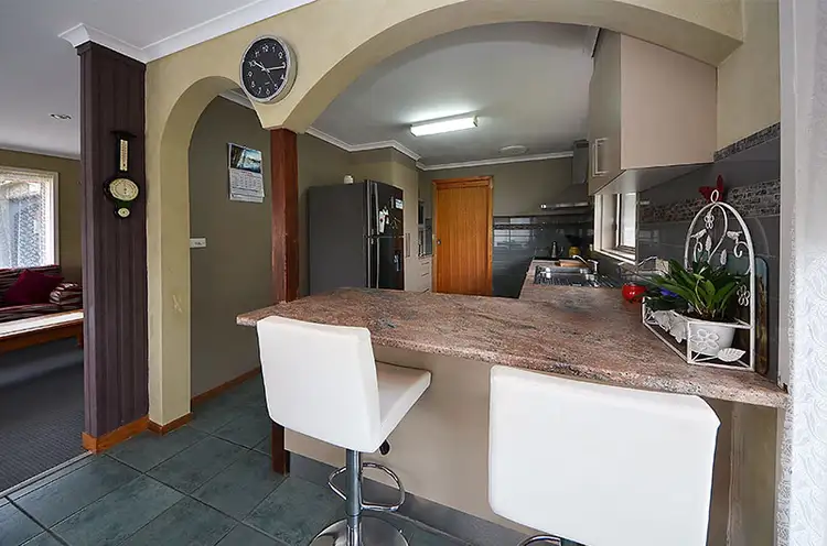 Fifth view of Homely house listing, 7 Carlyle Court, Portland VIC 3305