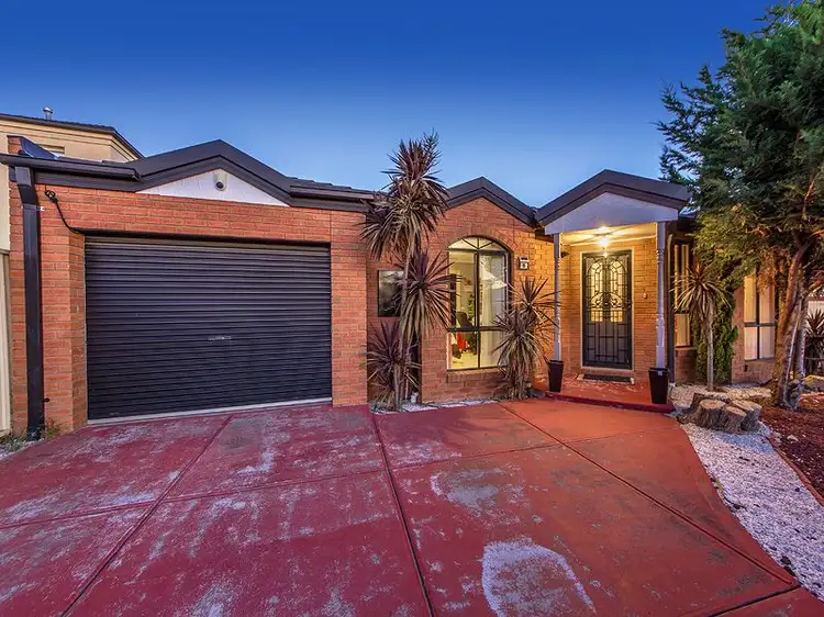 15 Leckie Drive, Albanvale VIC 3021