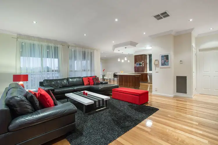 Fourth view of Homely house listing, 21 Landsbourgh Avenue, Taylors Lakes VIC 3038
