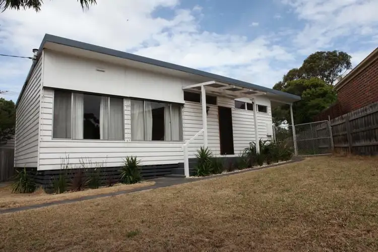 2 Kareela Road, Frankston VIC 3199