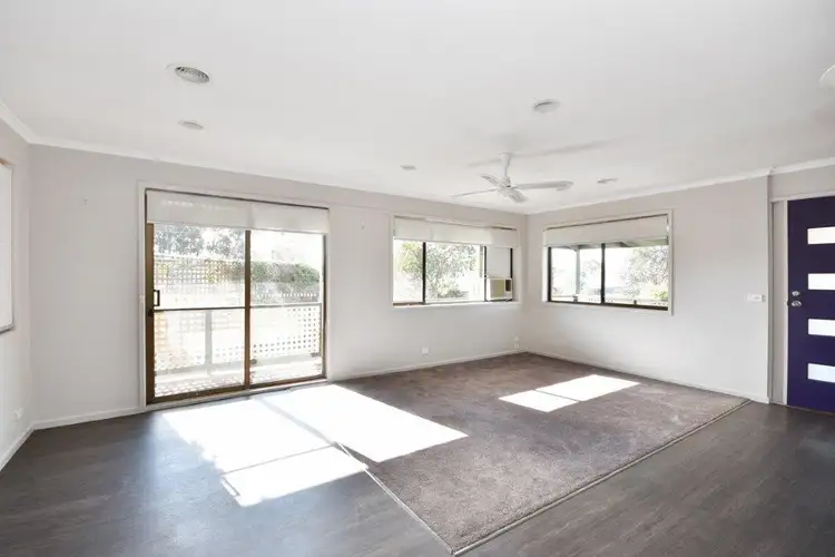 Fifth view of Homely house listing, 27 Mockridge Drive, Kangaroo Flat VIC 3555